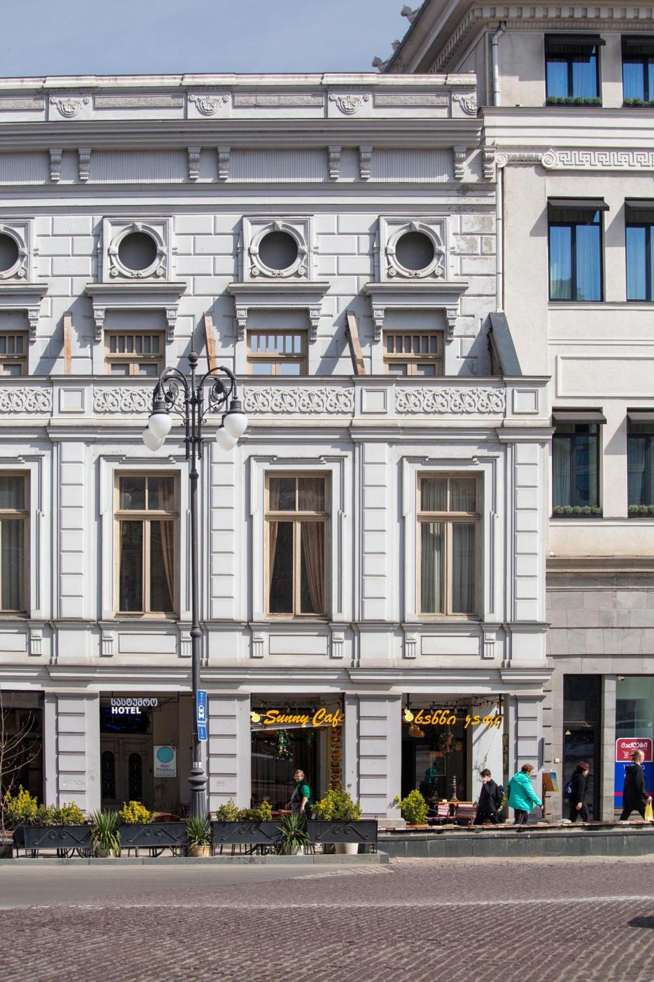 Hotel Middleton Tbilisi Exterior photo