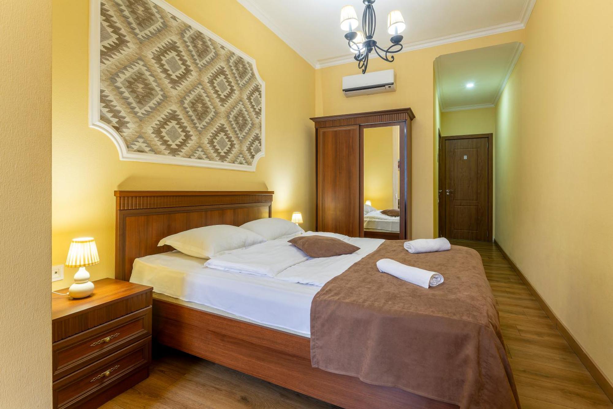 Hotel Middleton Tbilisi Exterior photo