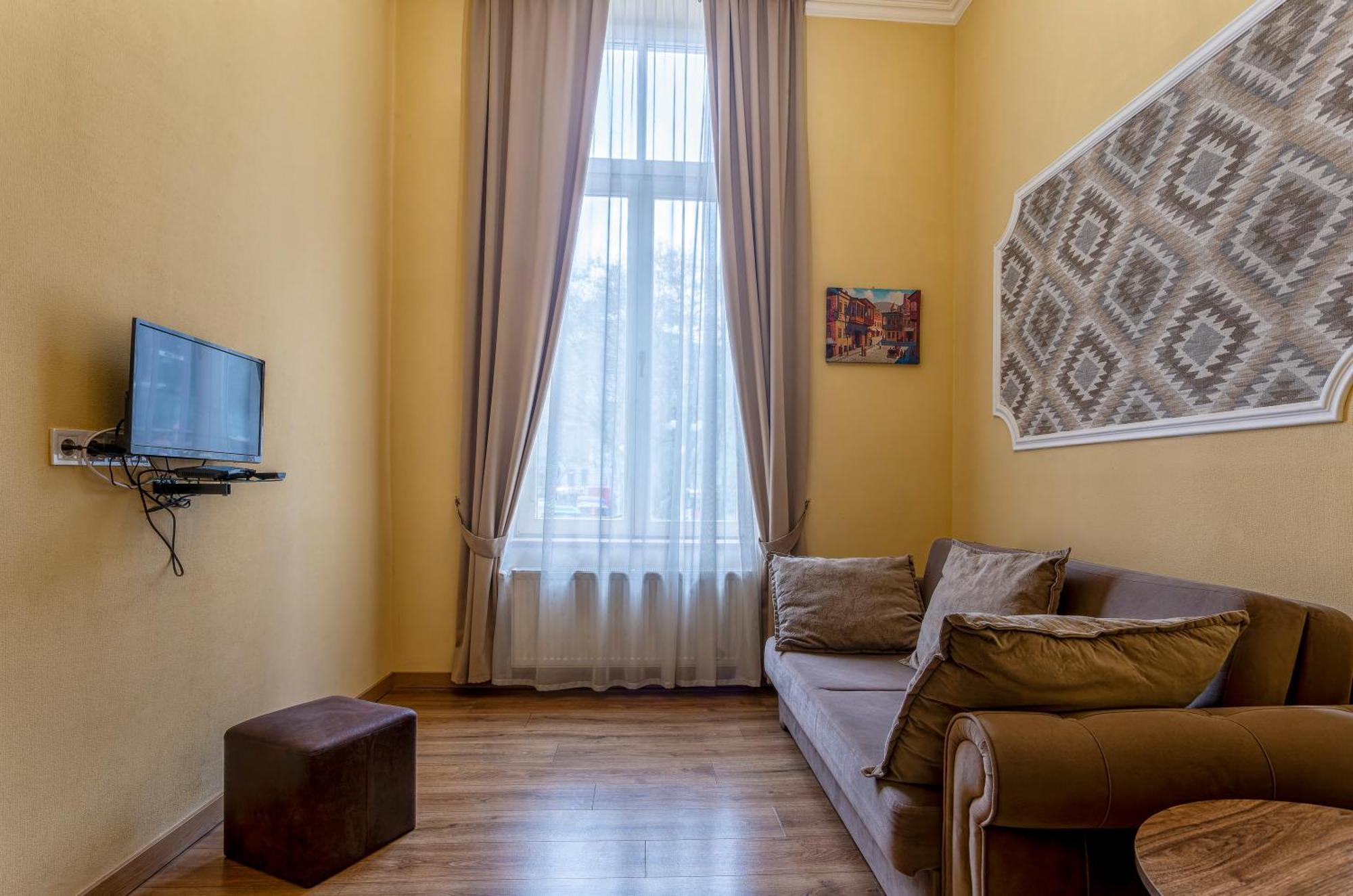Hotel Middleton Tbilisi Exterior photo